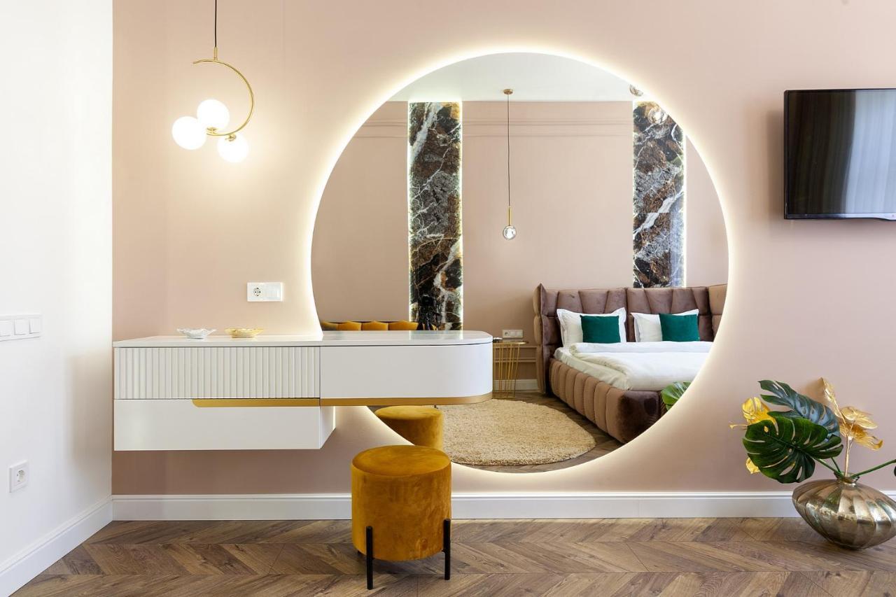 Leogrand Apartments On Tamanska 6 Lviv Extérieur photo